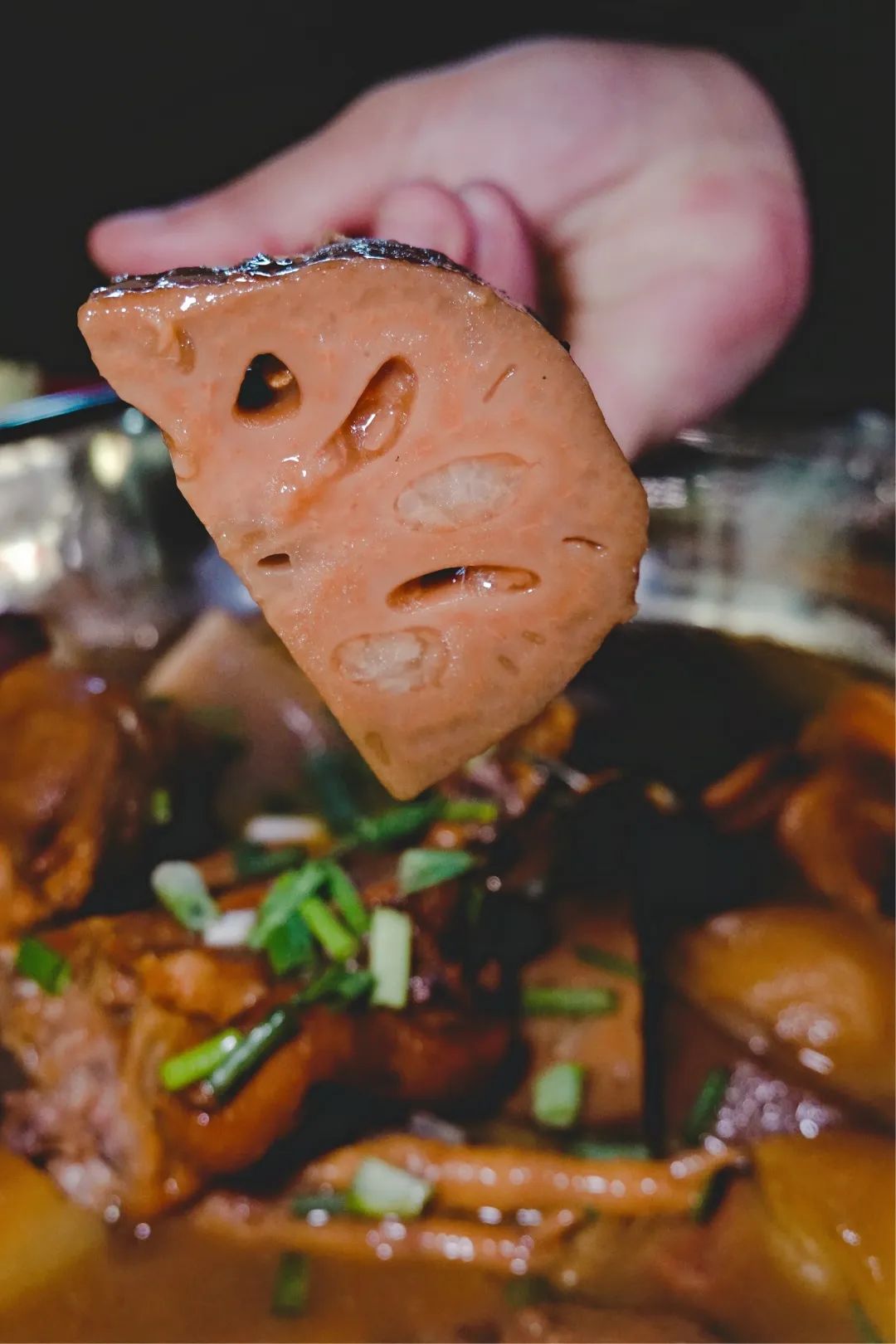 DƬ